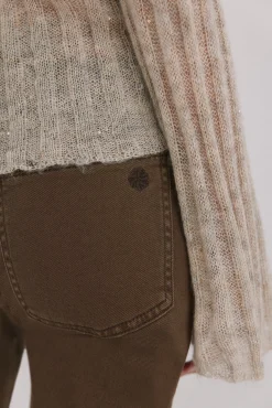 Basel. Calça jeans bootcut