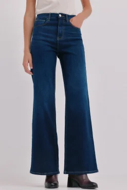 Benedetta. Calça jeans reta