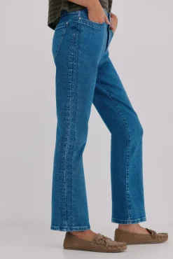 Bernadete. Calça jeans bootcut