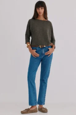 Bernadete. Calça jeans bootcut