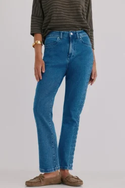Bernadete. Calça jeans bootcut