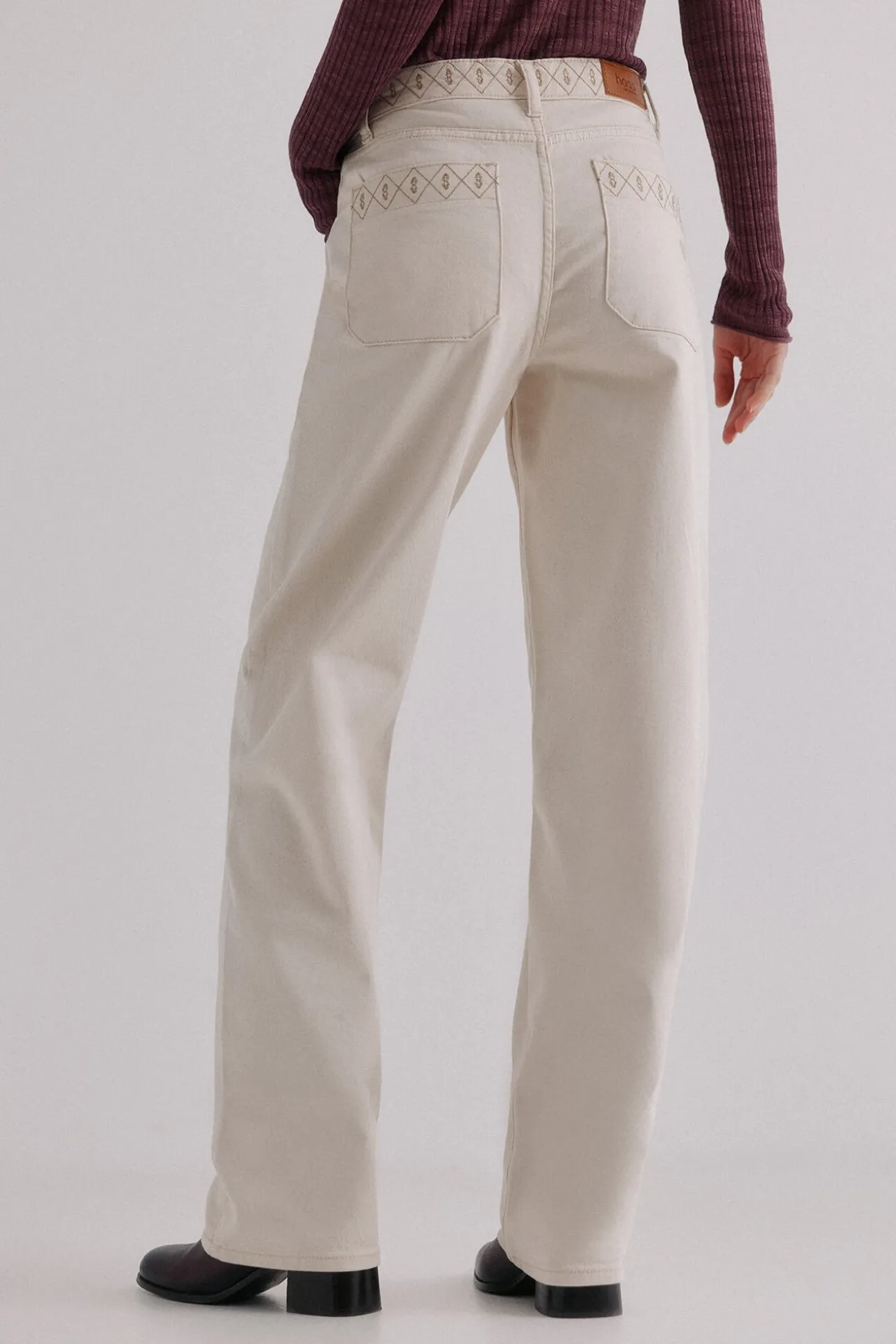 Bianca. Jeans bordado