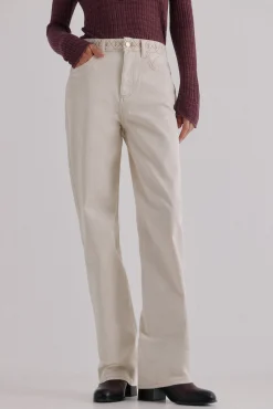 Bianca. Jeans bordado