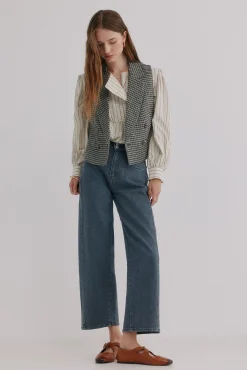 Bibiana. Calça jeans trespassada