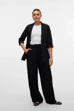 Blazer aberto com manga arregaçadas