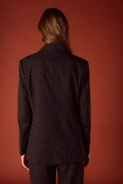 Blazer ajustado com strass.