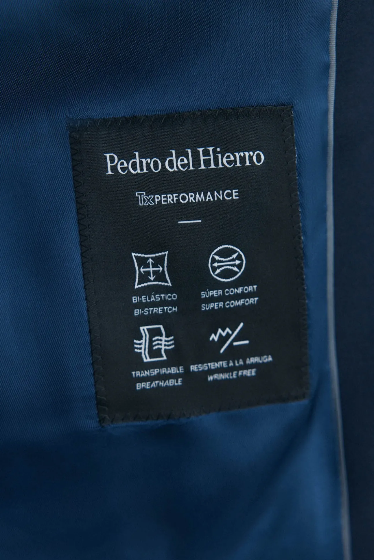 Blazer bi-elástico liso e sob medida
