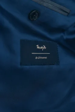 Blazer bi-elástico liso e sob medida