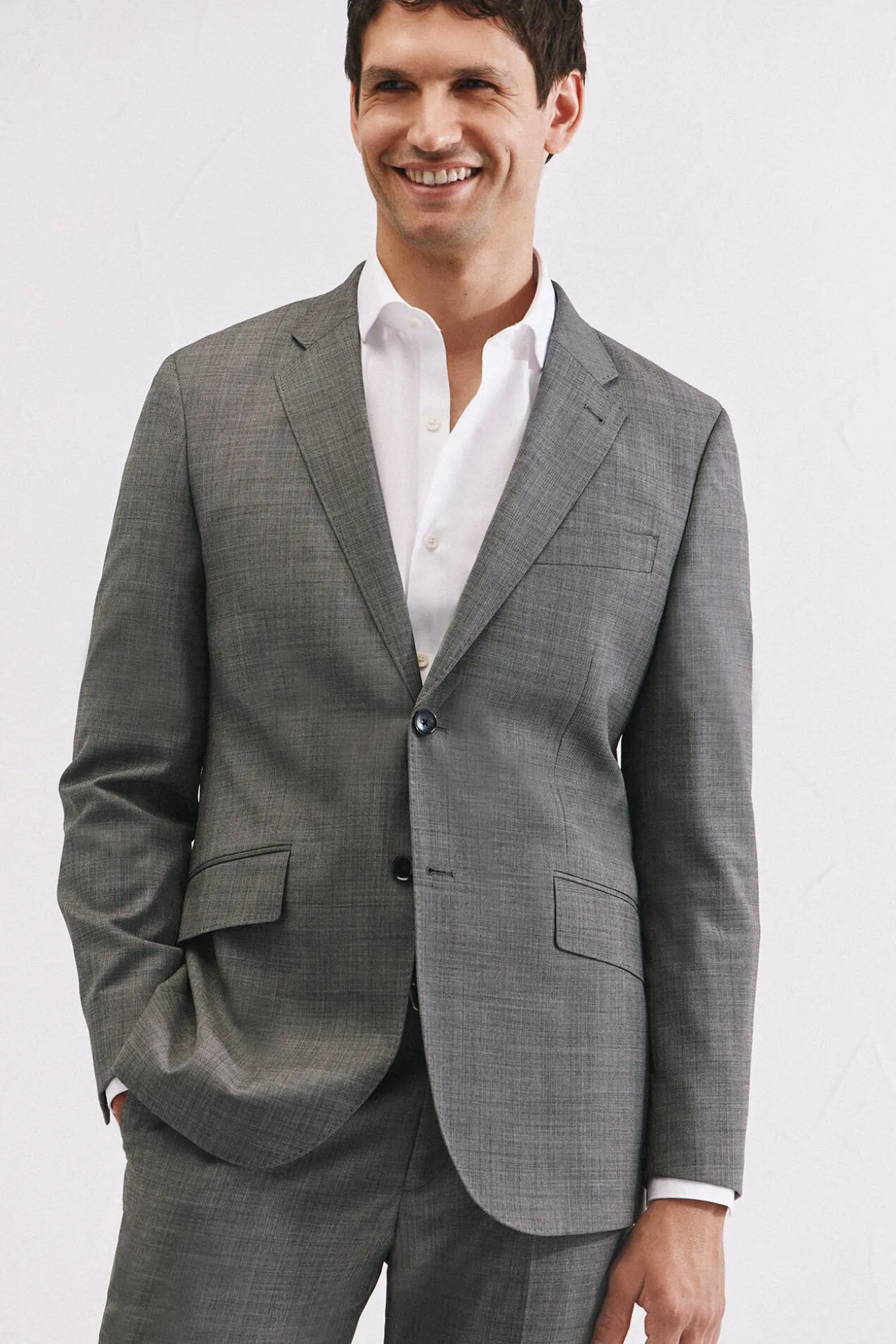 Blazer cinza estruturado slim fit