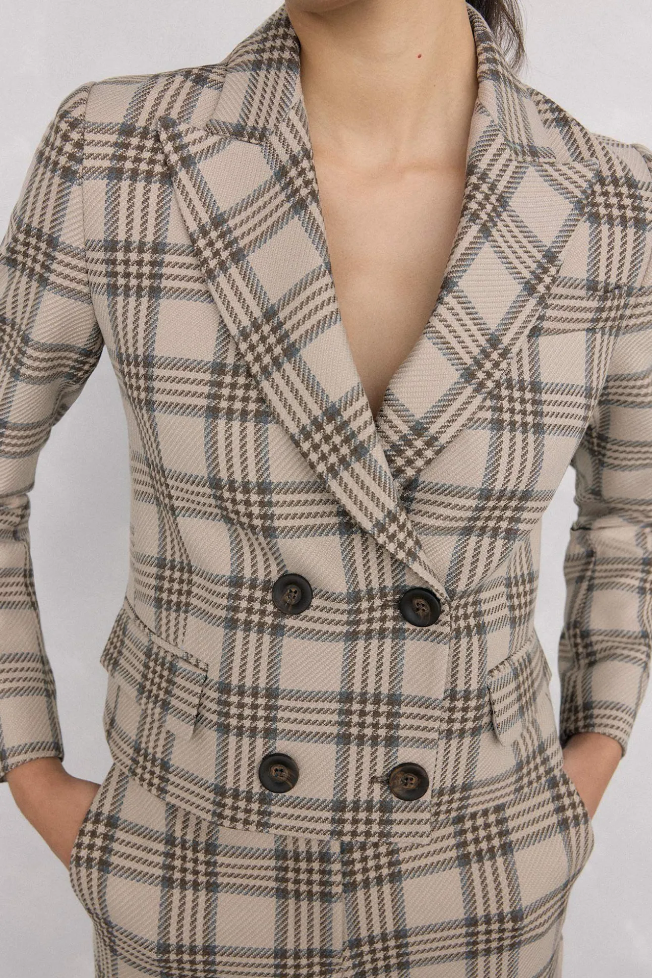 Blazer cropped trespassado