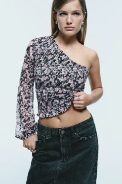 Blusa assimétrica tipo bata