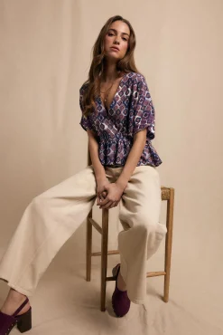 Blusa bordado estampada