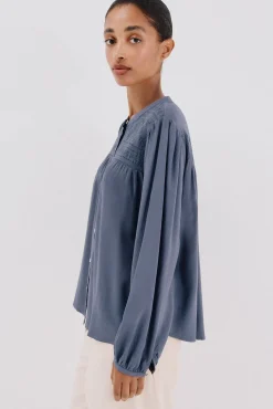 Blusa com bordado