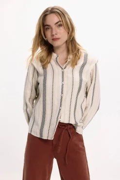Blusa com bordado de algodão