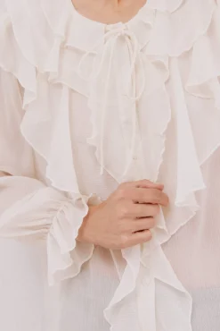 Blusa com folho na frente