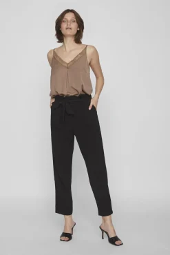 Blusa de alças ajustáveis fluida