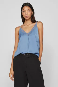 Blusa de alças ajustáveis fluida