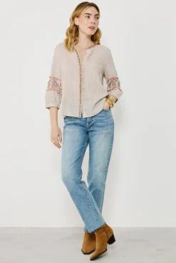 Blusa de algodão com bordado étnico