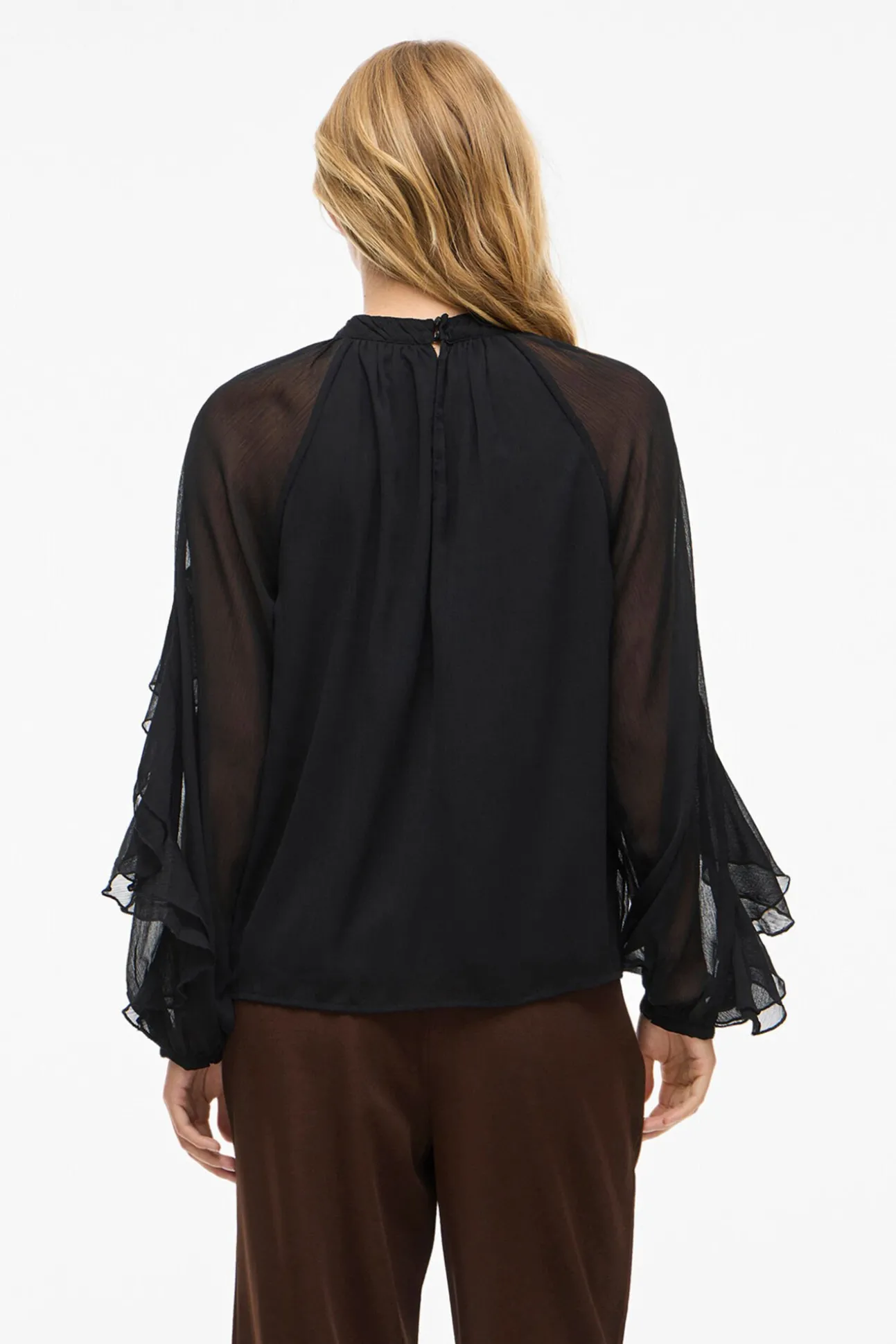 Blusa de chiffon com babados