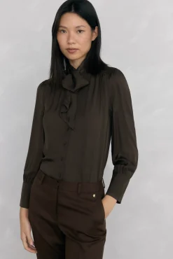 Blusa de chiffon com laçada
