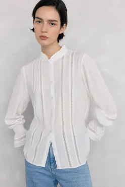 Blusa de chiffon com renda