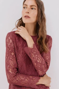 Blusa de guipura de manga comprida