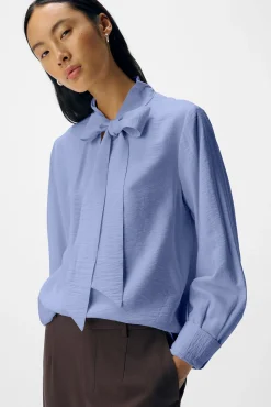 Blusa de laço de viscose