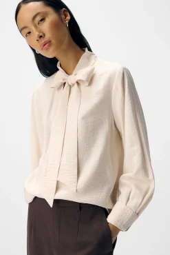 Blusa de laço de viscose