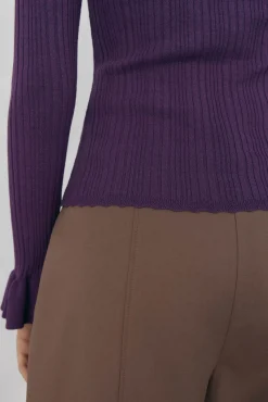 Blusa de malha com folho