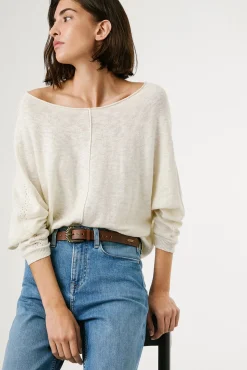 Blusa de malha de malha manga comprida com detalhe nas mangas.