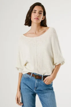 Blusa de malha de malha manga comprida com detalhe nas mangas.