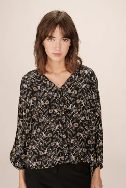 Blusa de manga comprida com estampa floral