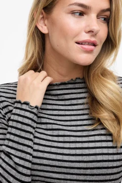 Blusa de manga comprida com vivo