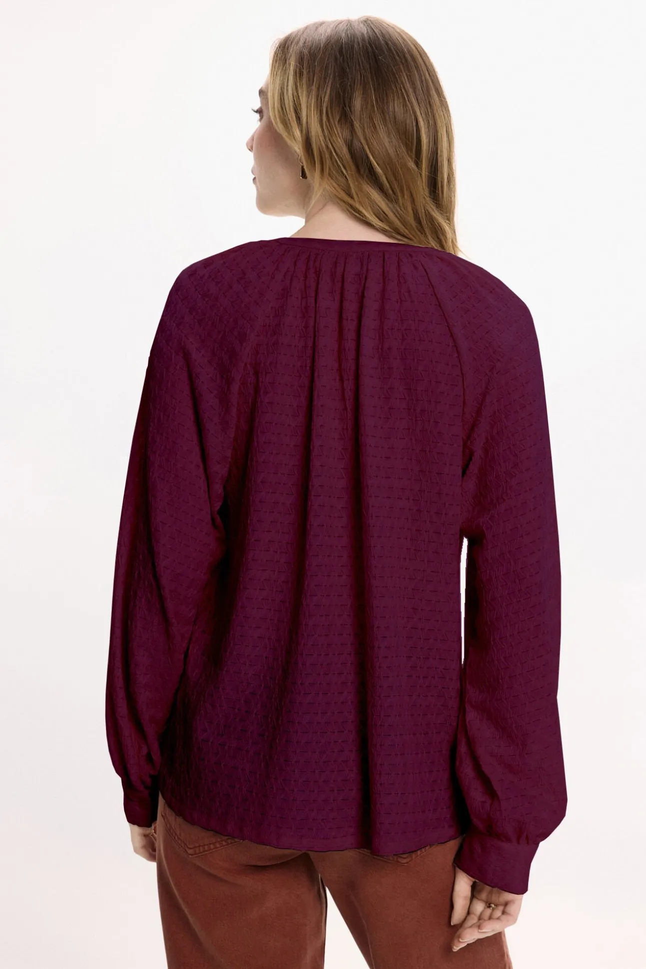Blusa de manga comprida com gola mao