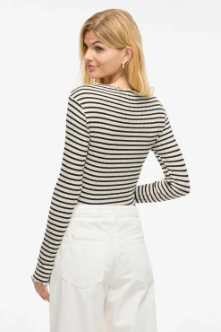 Blusa de manga comprida com vivo