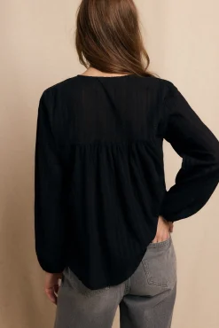 Blusa de renda