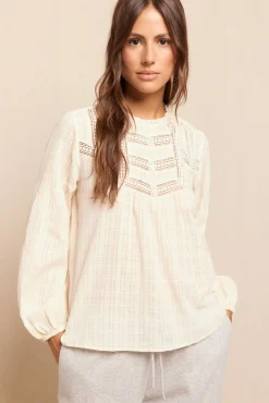 Blusa de renda