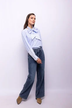 Blusa de riscas renda