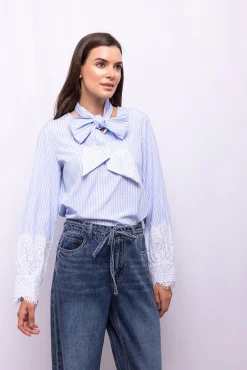 Blusa de riscas renda