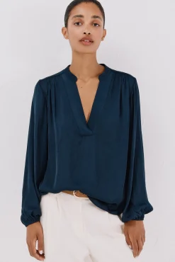 Blusa de satin fluido