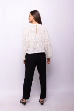 Blusa de tecido texturizado
