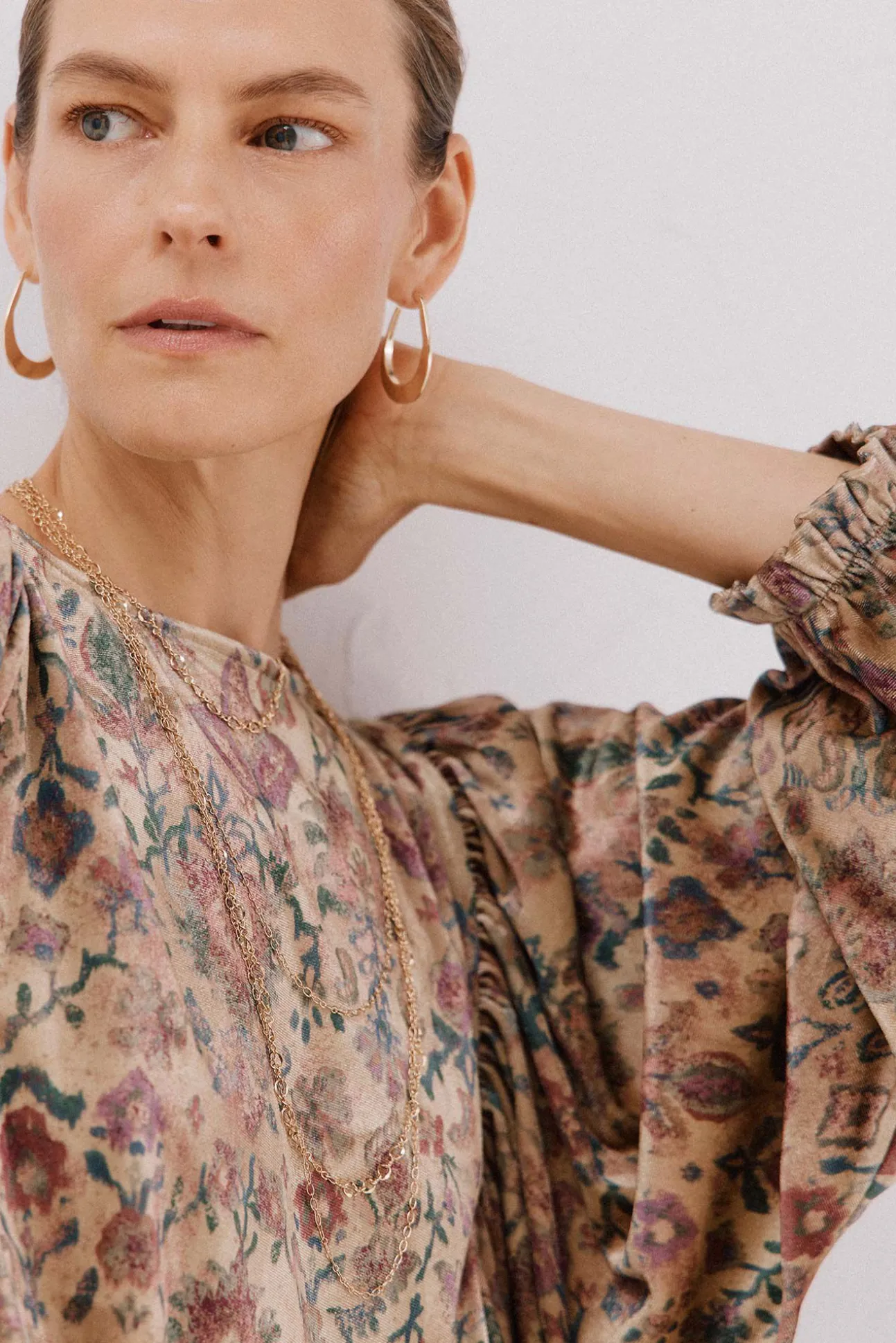 Blusa de veludo estampada