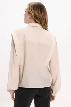 Blusa de viscose com detalhes em lurex