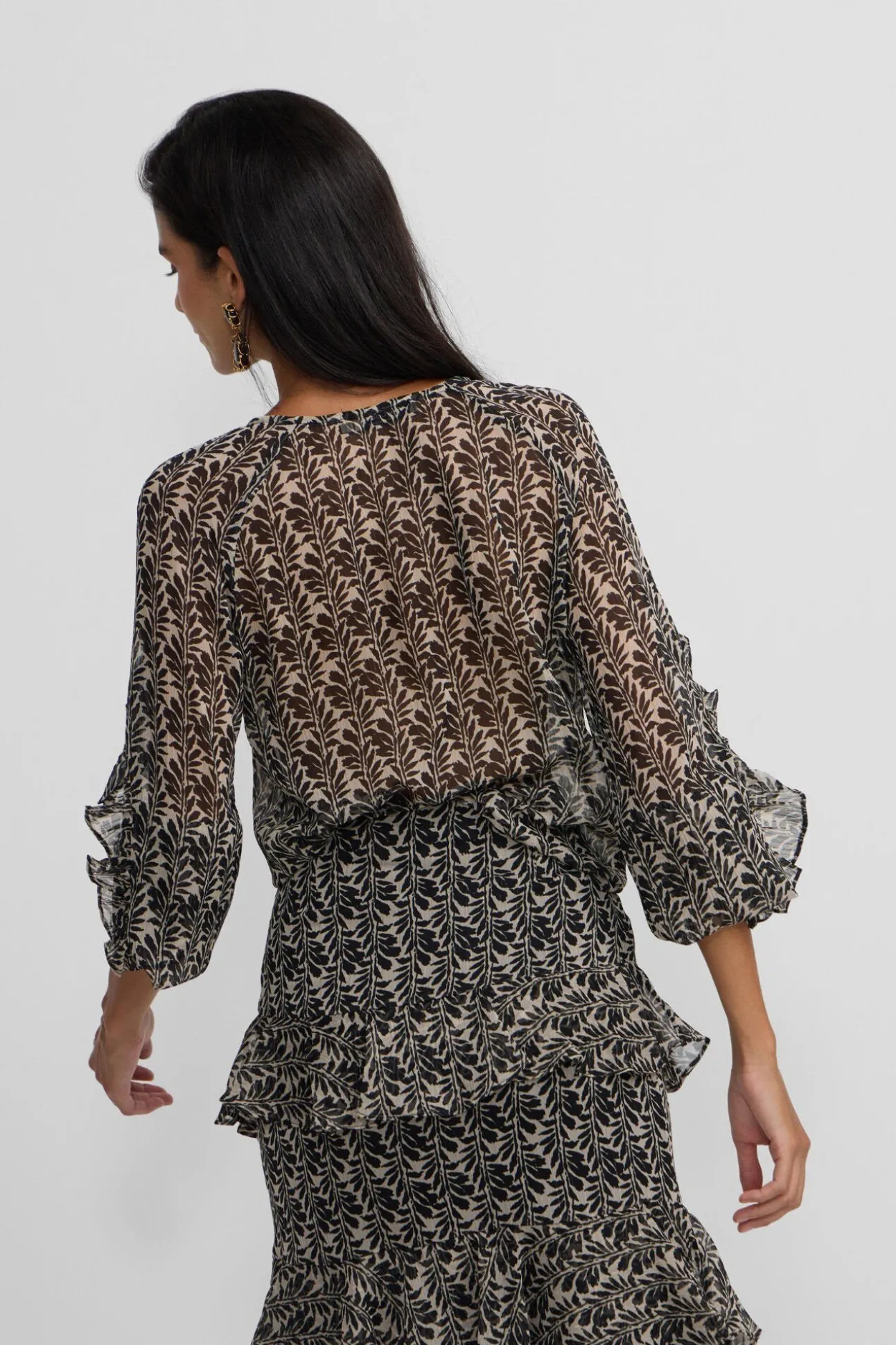 Blusa estampado com babados