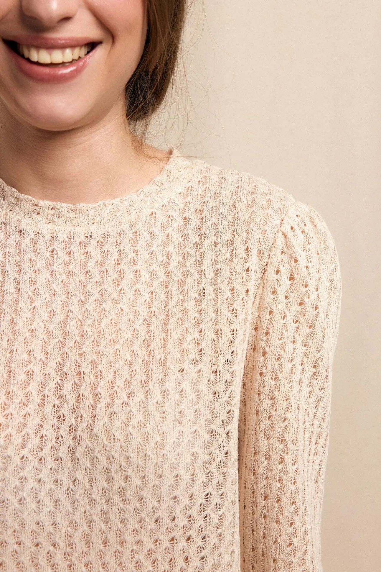 Blusa estruturada rústica de manga comprida