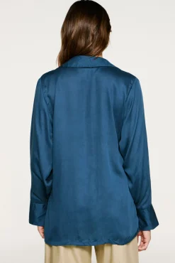 Blusa gola V com detalhe metálico
