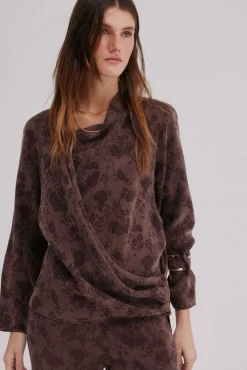 Blusa jacquard . Concha