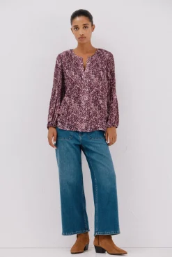 Blusa plissada contrastante