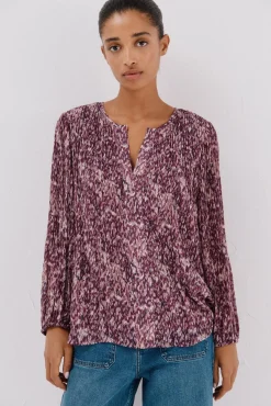 Blusa plissada contrastante