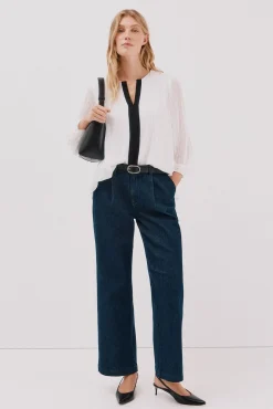 Blusa plissada contrastante